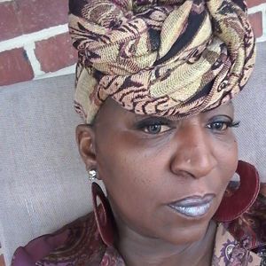 Meet your Posher, Lynn